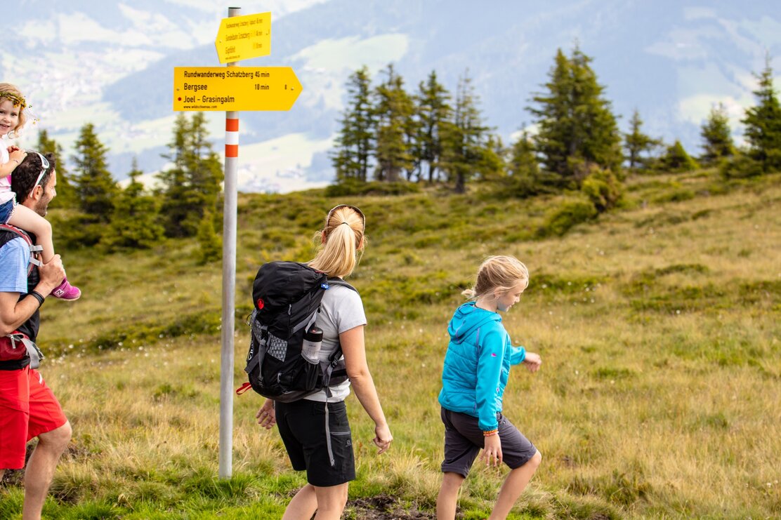 Familienwanderung am Schatzberg | © shootandstyle