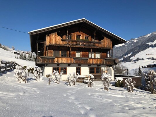 Hacklstoana_Alpbachtal_Winter_der erste Schnee | © Hacklstoana