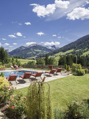 Alpbacherhof Pool Ausblick Galtenberg | © Alpbacherhof