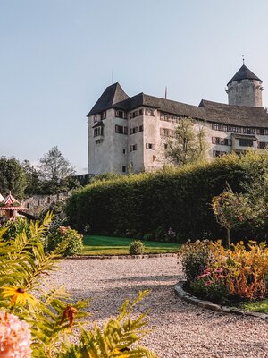 Schloss Matzen im Sommer | © Good morning world | Janina Zasche