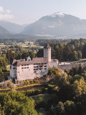 Schloss Matzen von oben | © Good morning world | Janina Zasche